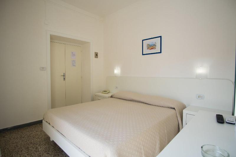 Delfino Hotel Marina di Camerota Ngoại thất bức ảnh