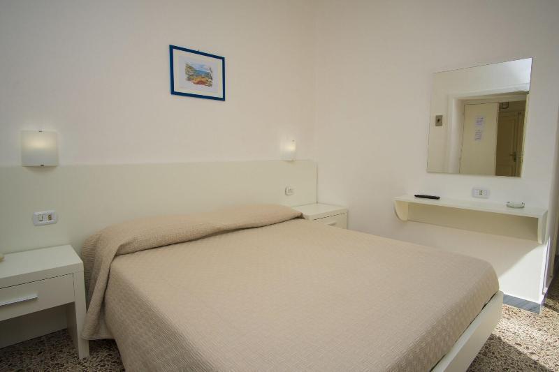 Delfino Hotel Marina di Camerota Ngoại thất bức ảnh