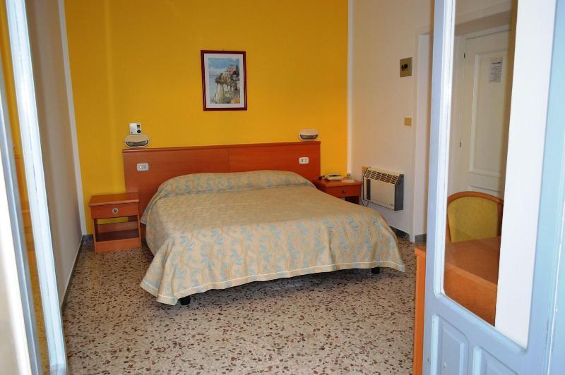 Delfino Hotel Marina di Camerota Ngoại thất bức ảnh