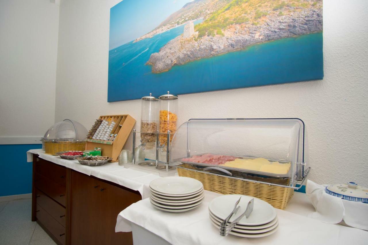 Delfino Hotel Marina di Camerota Ngoại thất bức ảnh