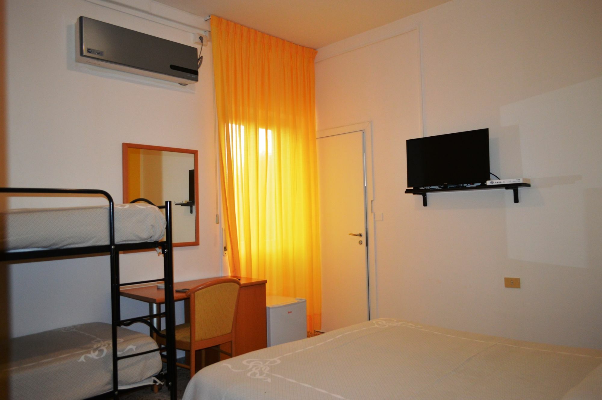 Delfino Hotel Marina di Camerota Ngoại thất bức ảnh
